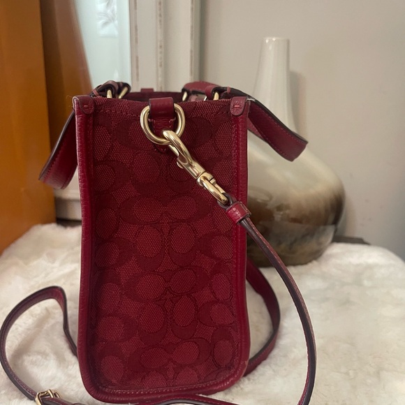 Coach small Red Tote Bag - Picture 5 of 8